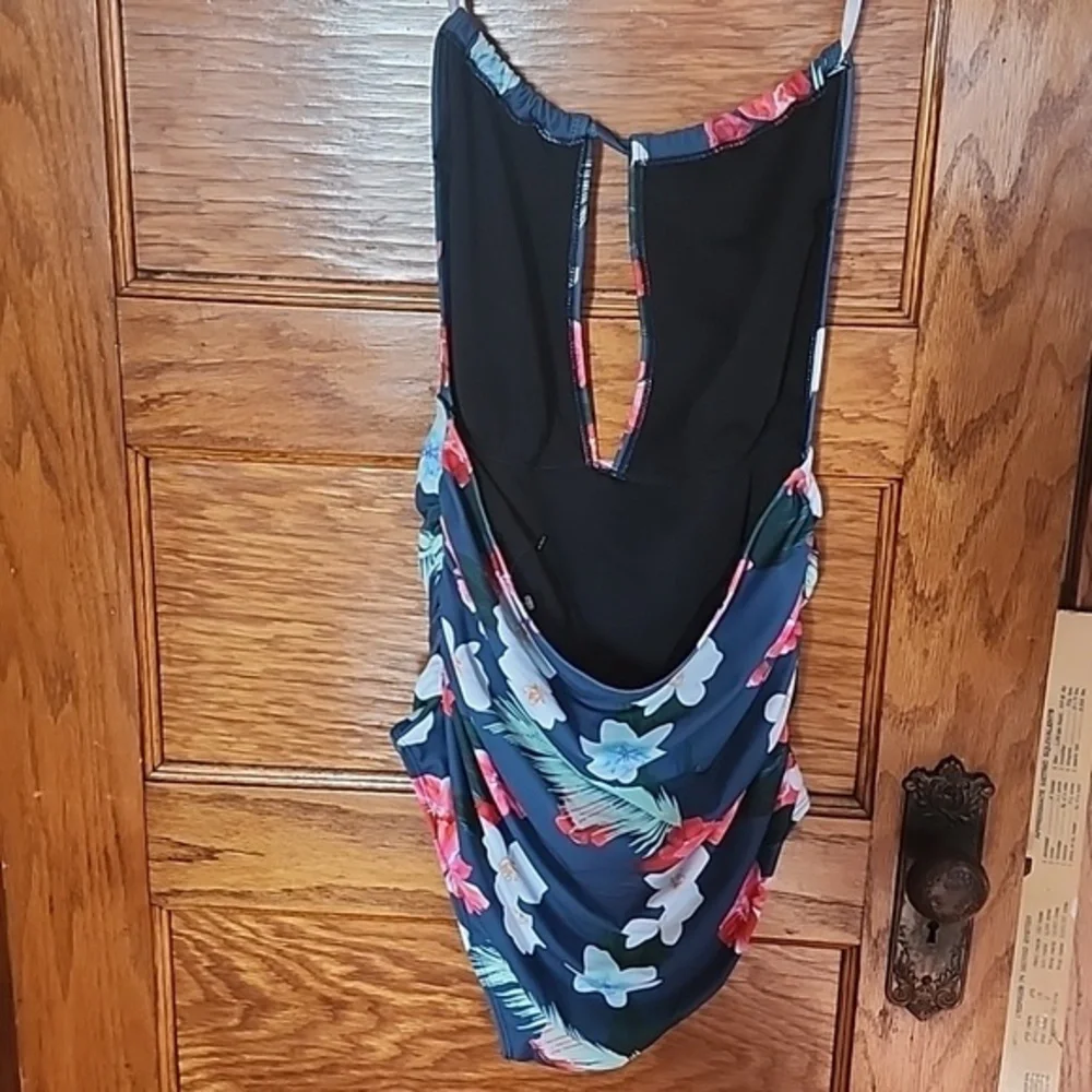 Women's Floral swim‎ suit - Picture 4 of 9